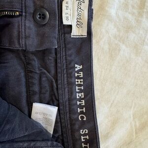Madewell Athletic Slim Allday Pant in Deep Indigo